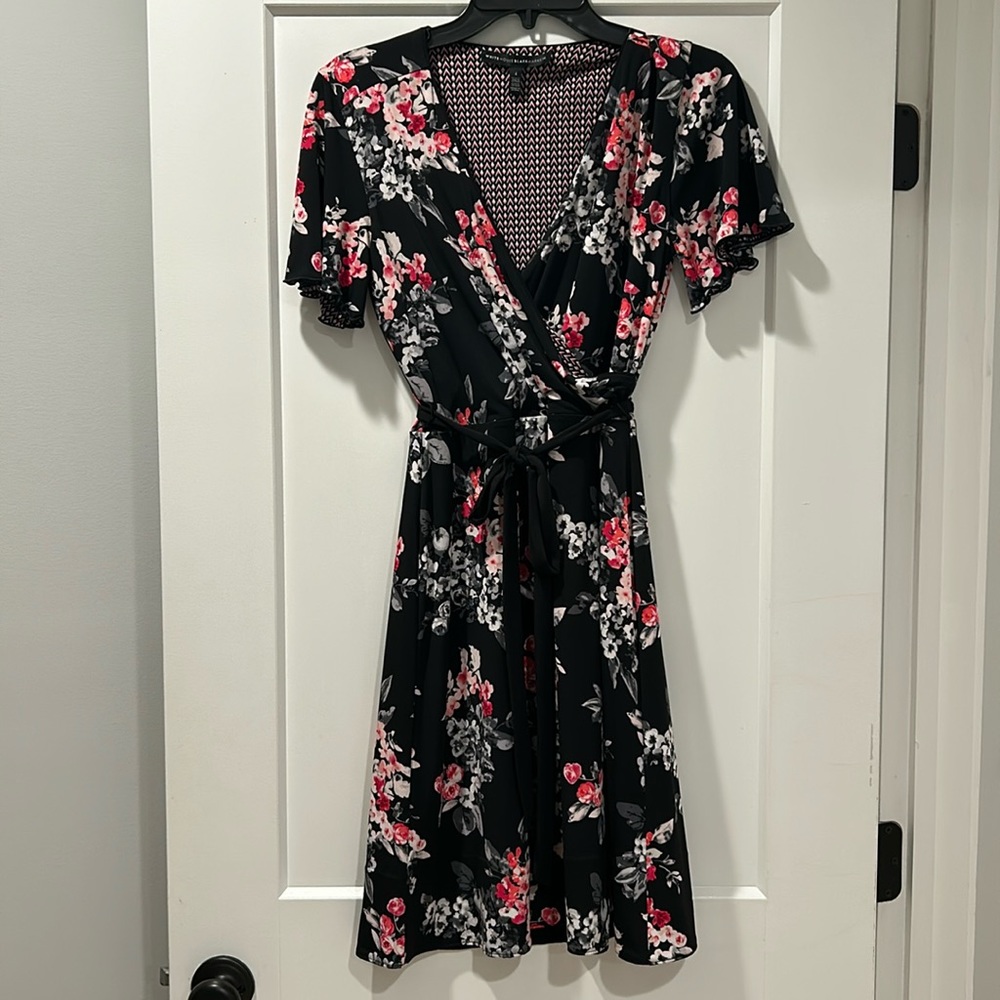 White House Black Market reversible dress size 4